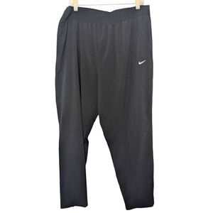Nike Fast Dri-Fit Running Pants Women's‎ Size XL FB7029-010 Black NWT 7/8 Length